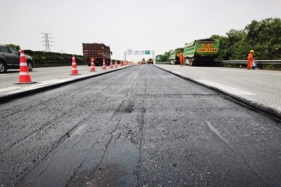 嘉通高速路面專養(yǎng)護項工程正式啟動